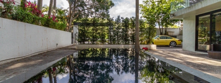 <a href="javascript:popUp('sai-kung-property-009508-c.php','1000','800')">西貢 村屋 港幣 65000元</a>